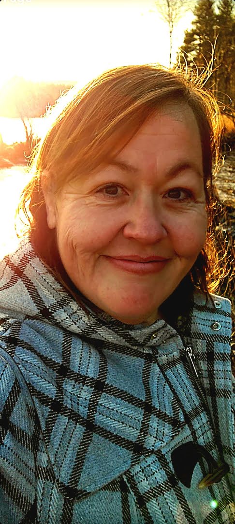 Ogimaabinesiikwe Lisa Clemens